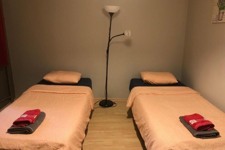 Room 11 of 25