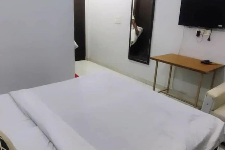 Room 5 of 5