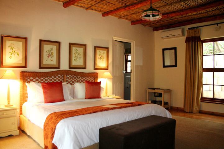 Room 2 of 23