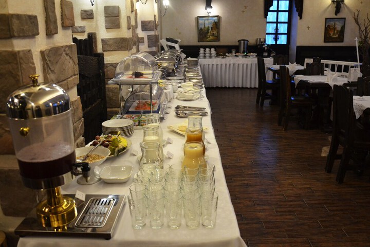 Dining 75 of 91