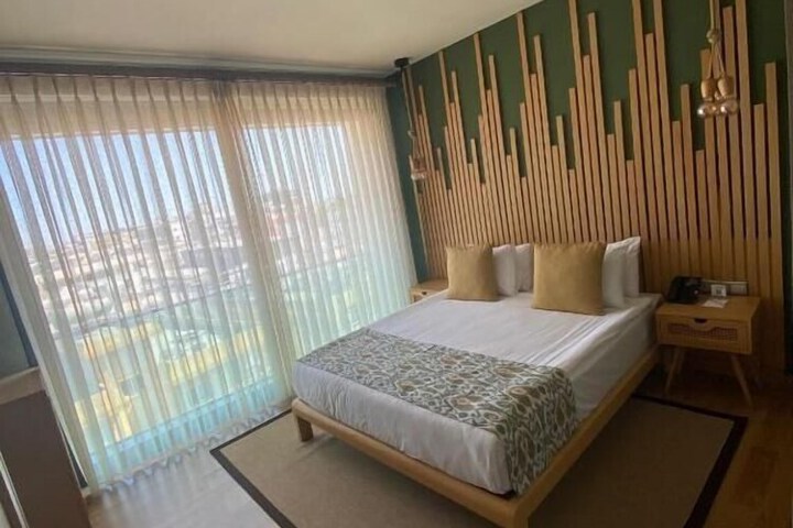 Room 18 of 54
