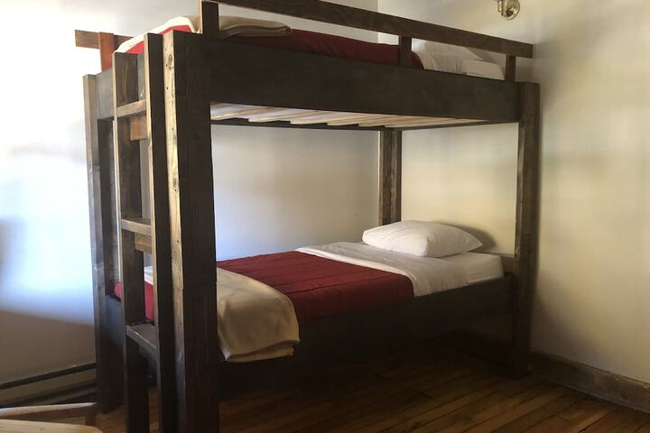 Room 45 of 68