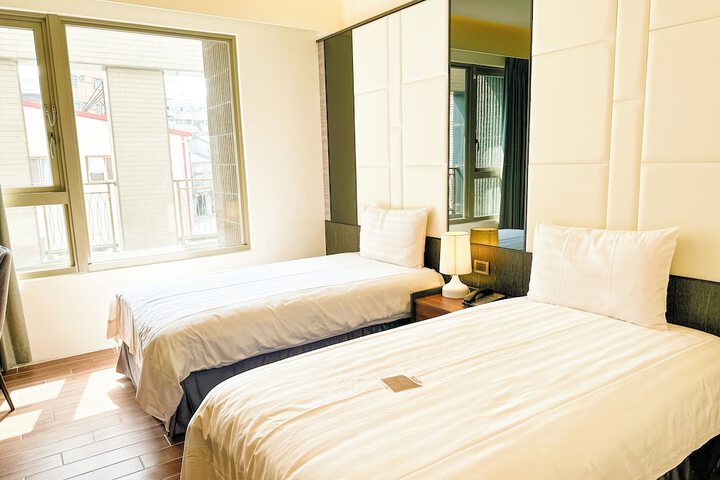 Room 7 of 67