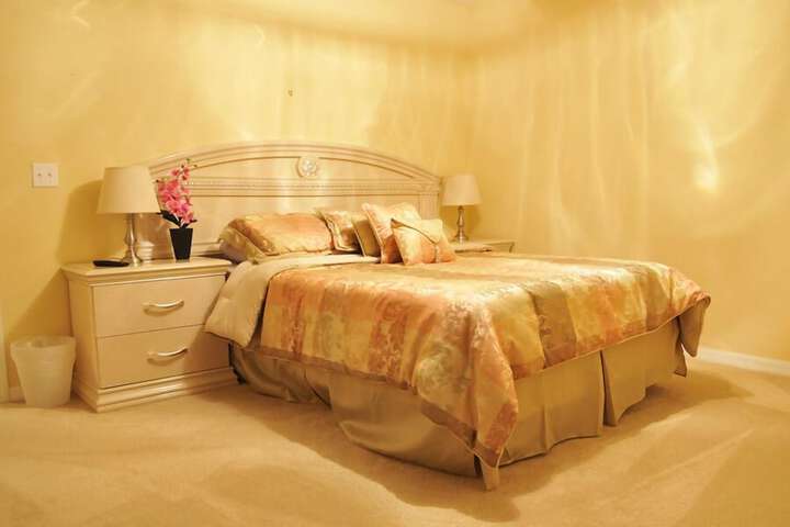 Room 5 of 14