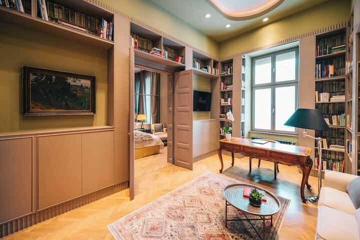 Room 40 of 104