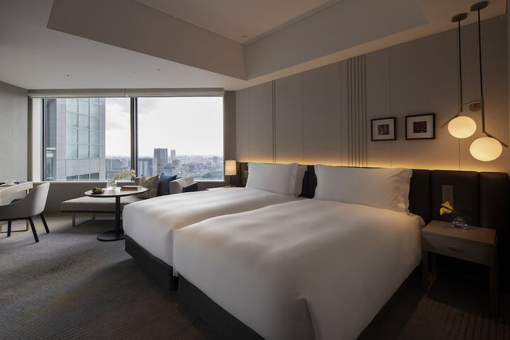Room 17 of 196