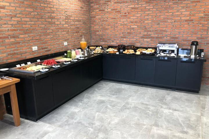 Breakfast/Coffee Service 16 of 25