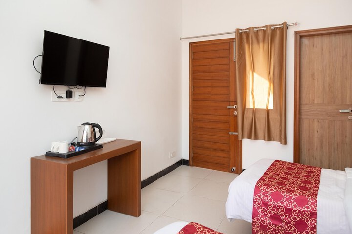 Room 3 of 34