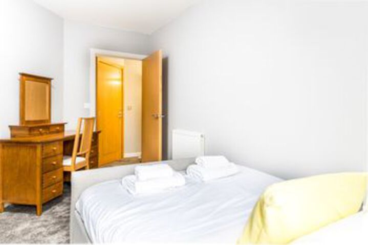 Room 9 of 21