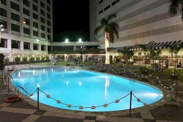 Pool 7 of 27