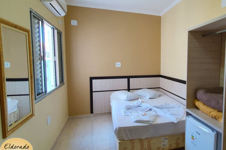 Room 18 of 32