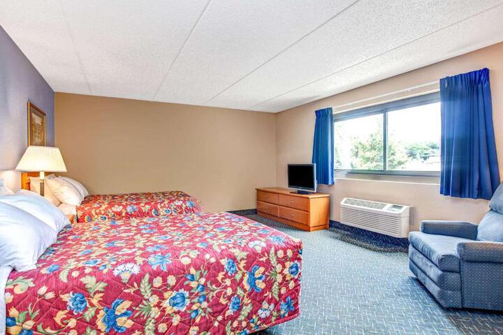 Double Accessible King Size Bed (14 of 15)