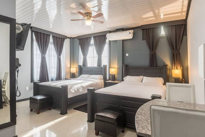 Room 4 of 14