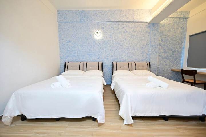 Room 11 of 23
