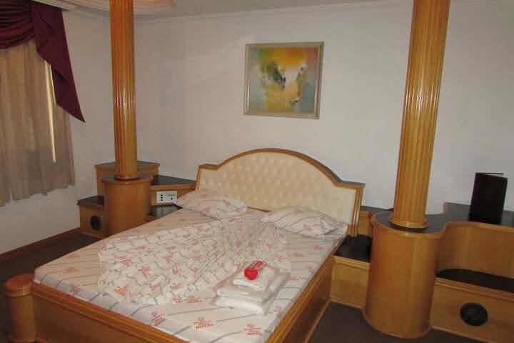Room 7 of 46