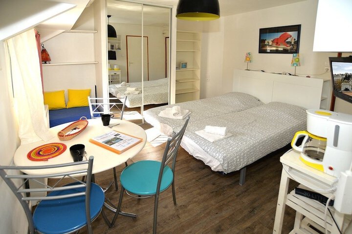 Room 21 of 51