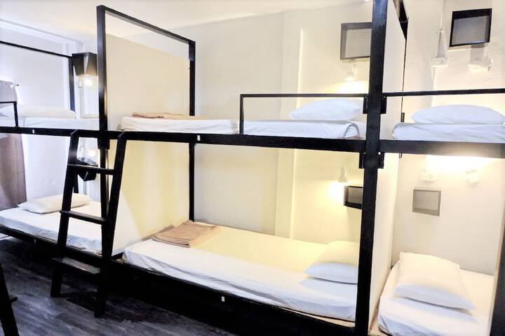 Room 12 of 35