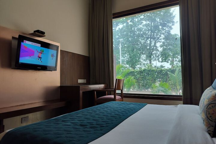 Room 28 of 84