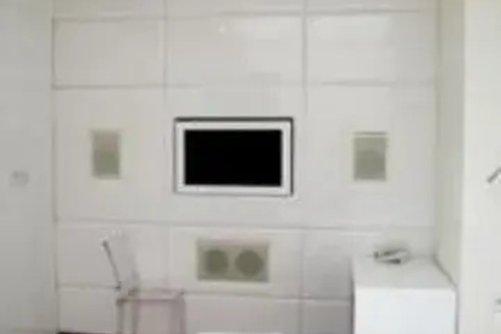 Room 3 of 10