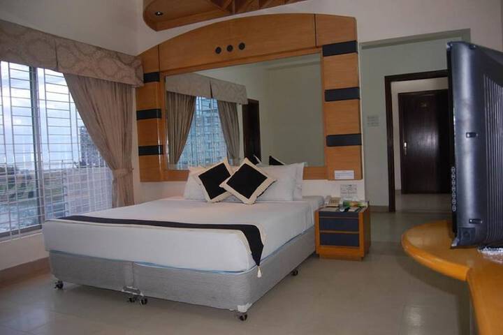 Room 22 of 48