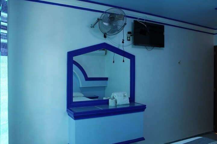 Room 14 of 47