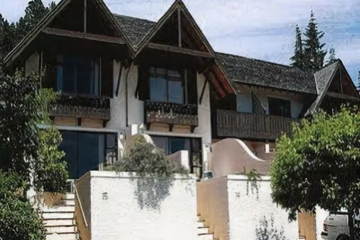 Hotel 3 of 3