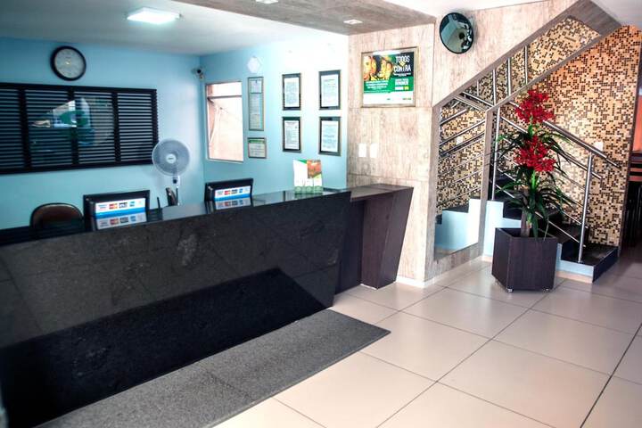 Entrance & Lobby