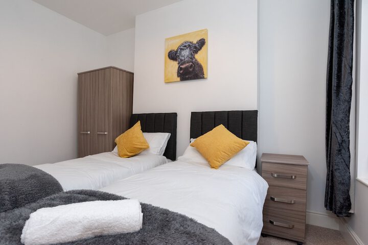 Room 6 of 29
