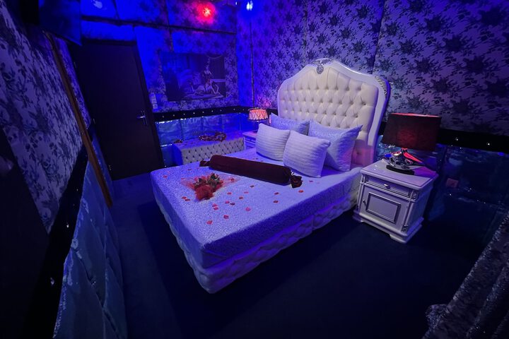 Room 10 of 96