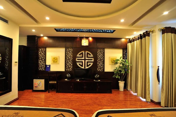 Room 5 of 34