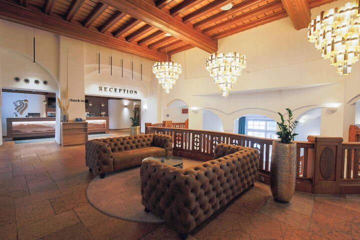 Lobby Photos