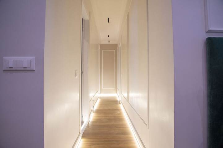 Ballroom/Hall 62 of 64