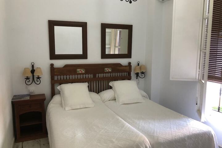 Room 6 of 49