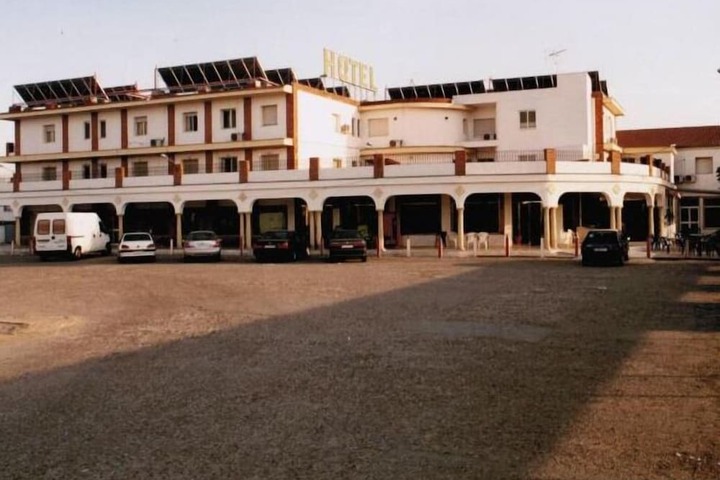 Hotel 43 of 44