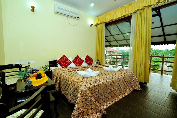 Room 2 of 11