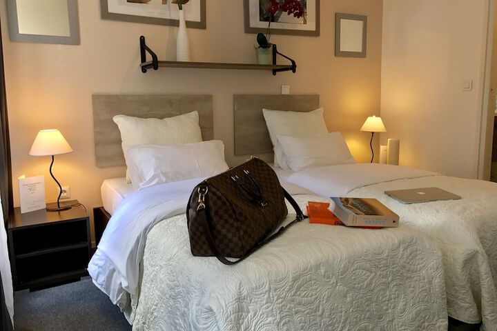 Room 3 of 38