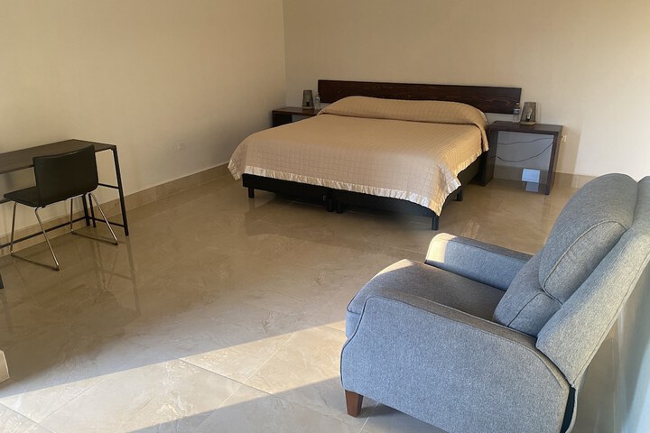 Room 20 of 211