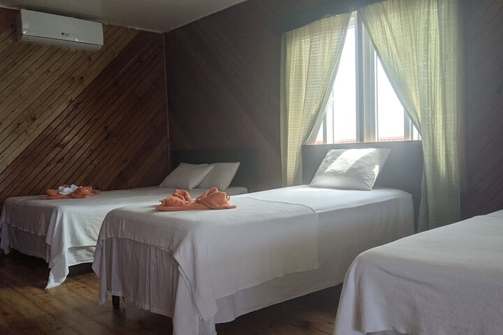 Room 6 of 39