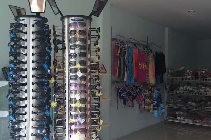 Gift Shop 21 of 37