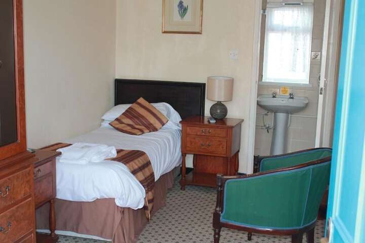 Room 19 of 42