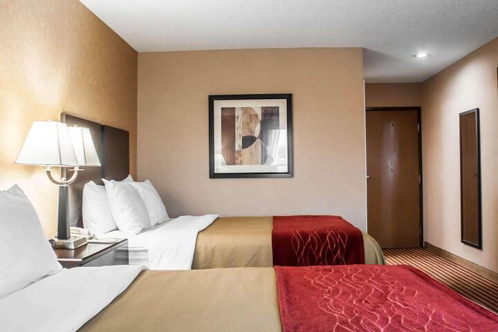 2 Double Beds (5 of 7)