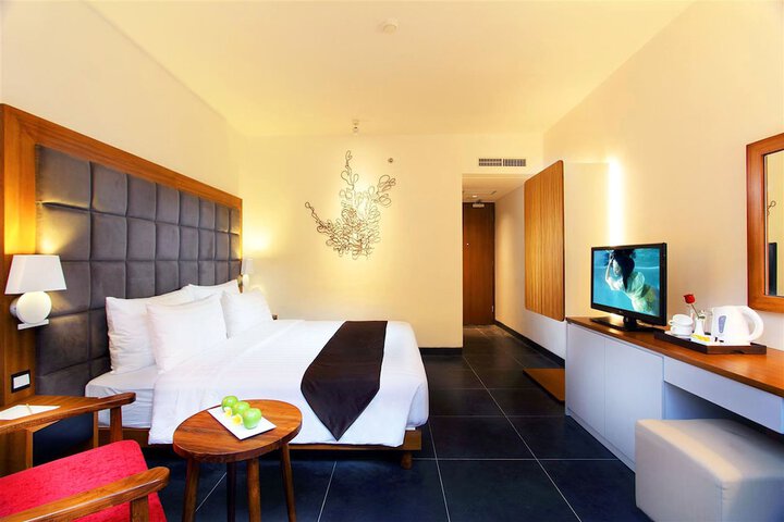 Room 10 of 94