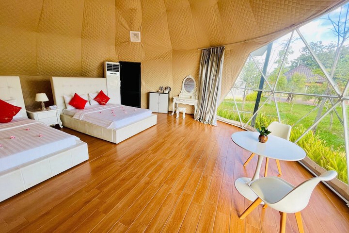 Room 63 of 151