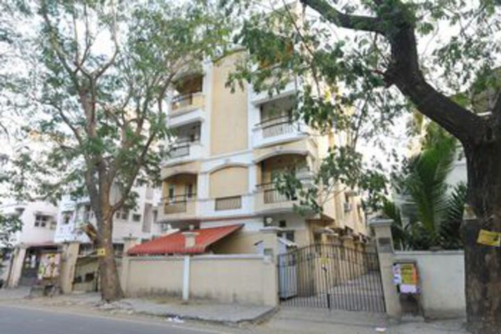 SilverKey Executive Stays 20001 Ashok Nagar