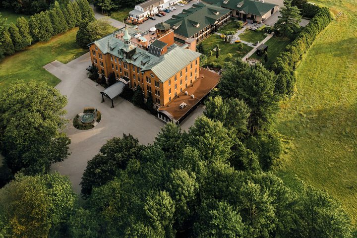 Hotel 70 of 71