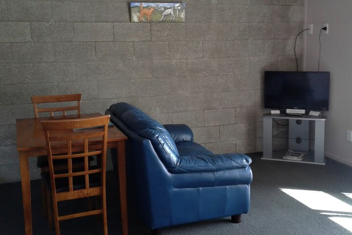 Room 12 of 33