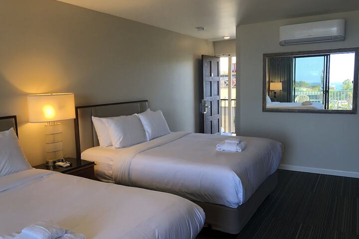 Room 15 of 53