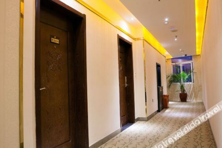 Hotel Interior 8 of 11