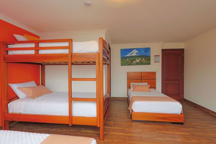 Room 9 of 23