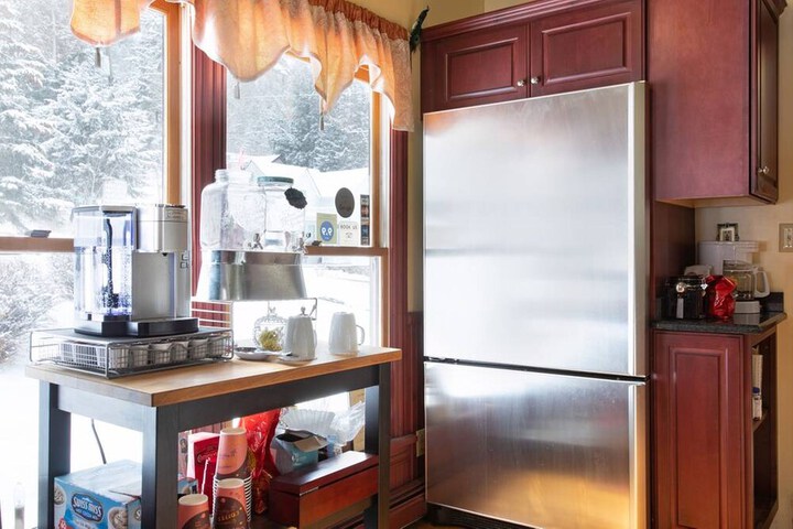 Breakfast/Coffee Service 48 of 92